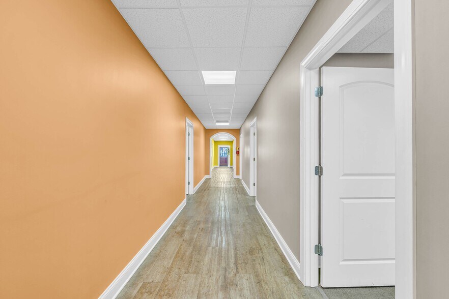 More Photos Of 24 Hartwell St, Royston Office For Sale