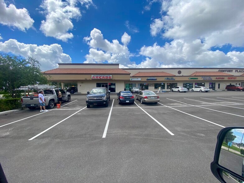 More Photos Of 5750-5784 Okeechobee Blvd, West Palm Beach Unknown For Lease