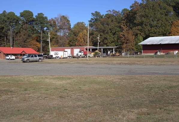 More Photos Of 700 Russenberger Rd, Little Rock Bar For Sale