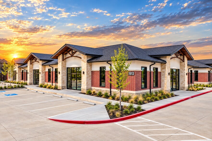 More Photos Of 1901 Heritage Trace Pky, Fort Worth Unknown For Lease