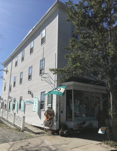 Primary Photo Of 7 Main St, North Kingstown Storefront Retail Office For Lease