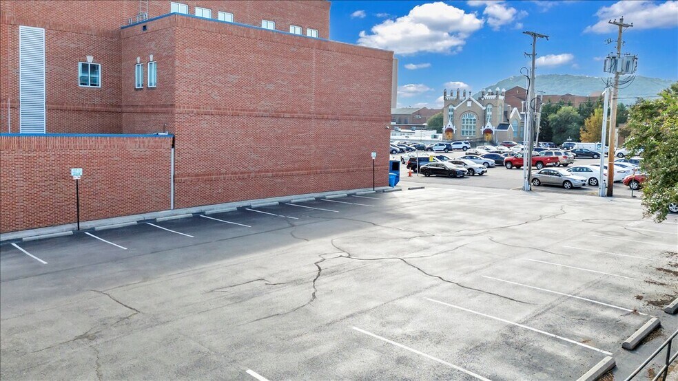 More Photos Of 356-358 Campbell Ave NW, Roanoke Office For Sale