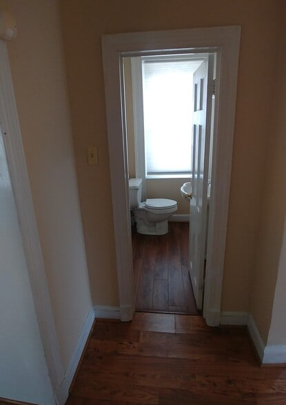 More Photos Of 9-11 W Market St, Leesburg Medical For Lease