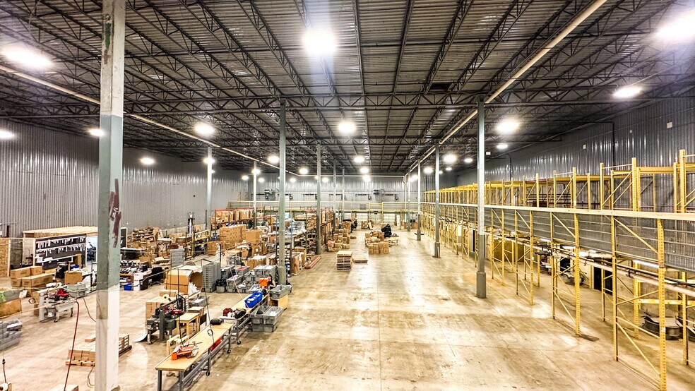 More Photos Of 1042-1050 W Swanzey Rd, Swanzey Warehouse For Sale