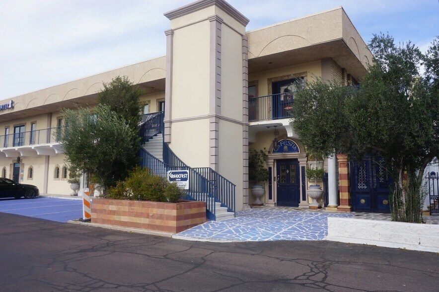 More Photos Of 1940 E Camelback Rd, Phoenix Office For Sale