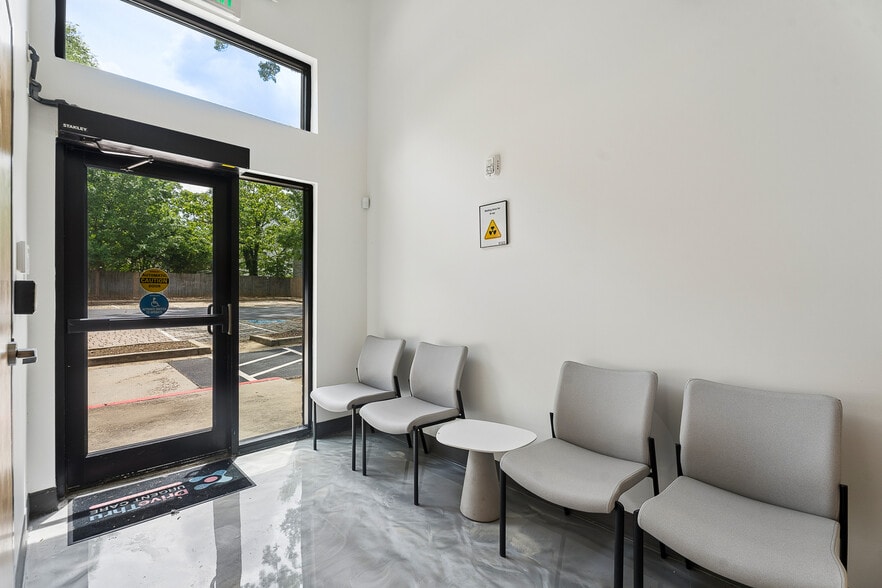 More Photos Of 1605 Howell Mill Rd NW, Atlanta Storefront Retail Office For Sale