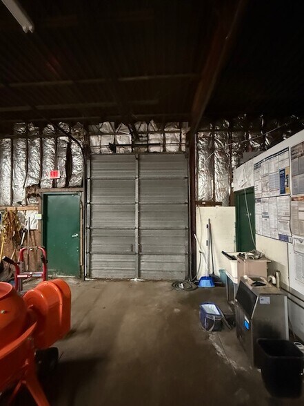 More Photos Of 1525 9th Ave SE, Hickory Warehouse For Sale