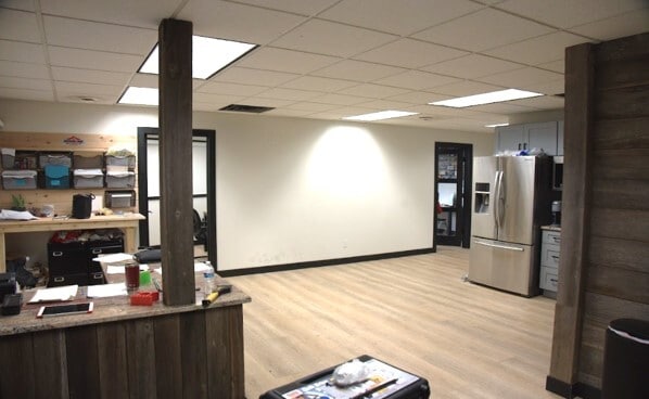 More Photos Of 3401-3435 Hiawatha Ave S, Minneapolis Warehouse For Sale