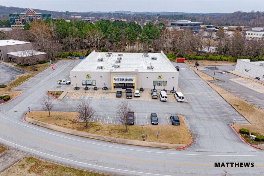 More Photos Of 3880 N Front St, Fayetteville Freestanding For Sale