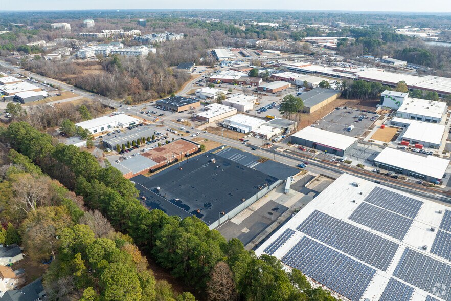 More Photos Of 2319 Atlantic Ave, Raleigh Manufacturing For Lease