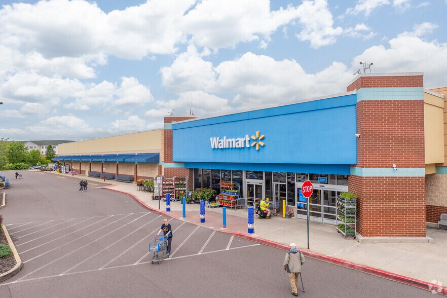 More Photos Of 611-651 Main St, Harleysville Storefront For Lease