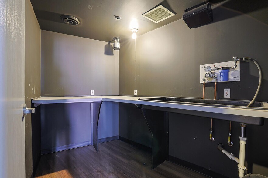 More Photos Of 817 Main St, Cincinnati Office Residential For Sale