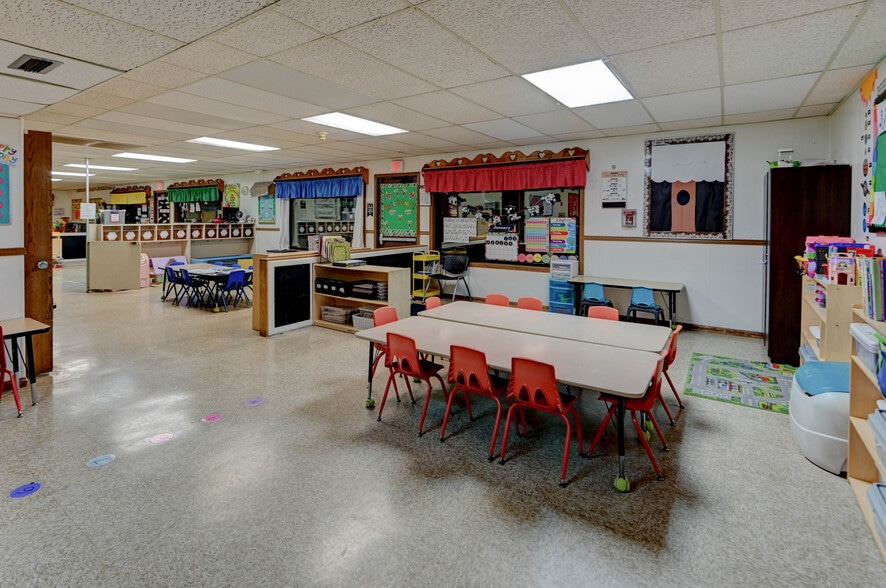 More Photos Of 2901 M 291 Frontage Rd, Independence Schools For Sale