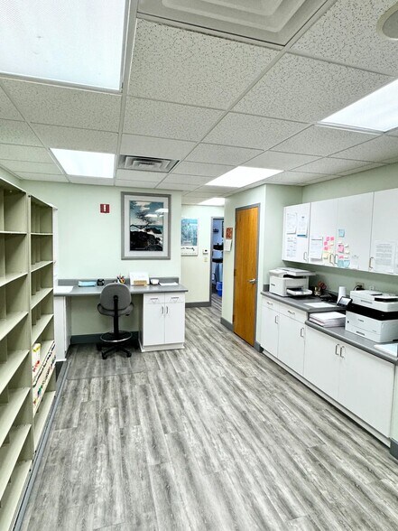More Photos Of 7525 E Broadway Rd, Mesa Medical For Lease