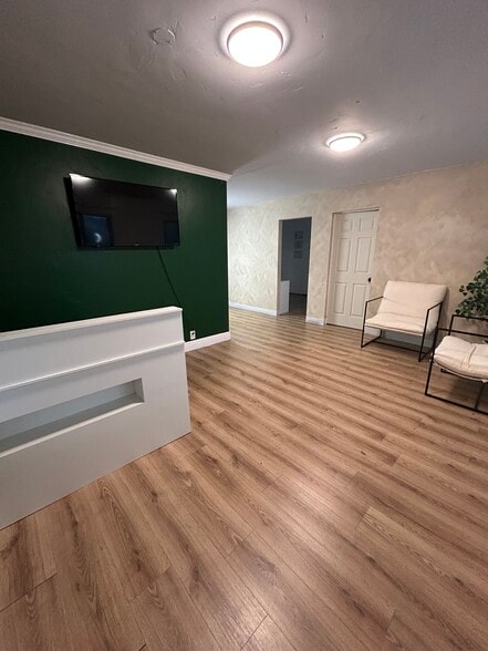 Primary Photo Of 16430 Monterey Rd, Morgan Hill Office For Lease