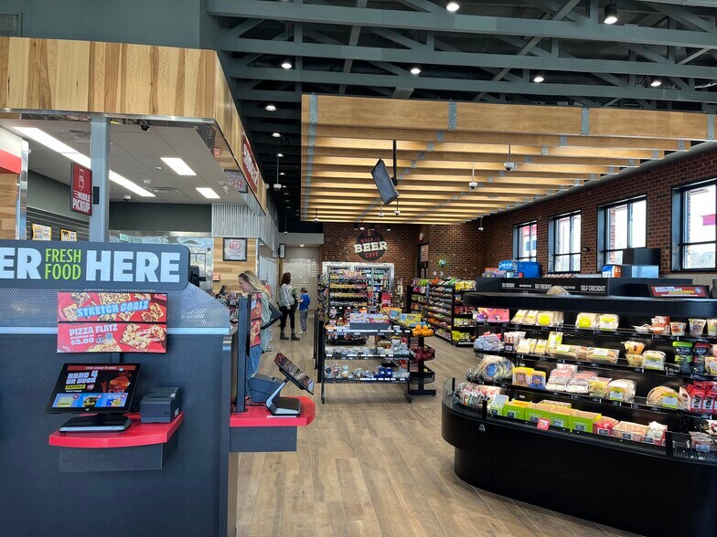 More Photos Of 4481 State Route 43, Kent Service Station For Sale