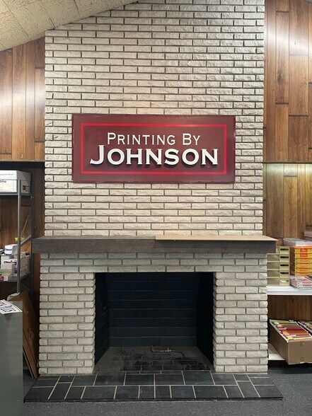 More Photos Of 1430 S Gratiot Ave, Mount Clemens Freestanding For Sale