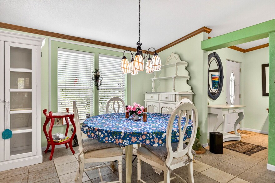 More Photos Of 3308 24th Ave SE, Ruskin Specialty For Sale