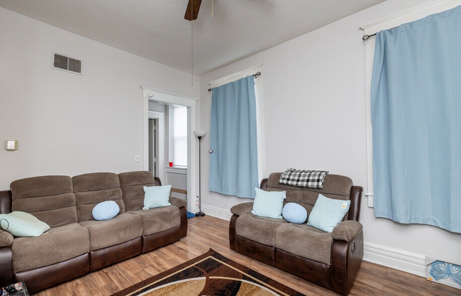 More Photos Of 1481 S 2nd St, Louisville Apartments For Sale