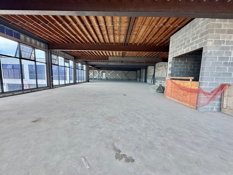 More Photos Of 21480 Jamaica Ave, Jamaica Auto Repair For Sale