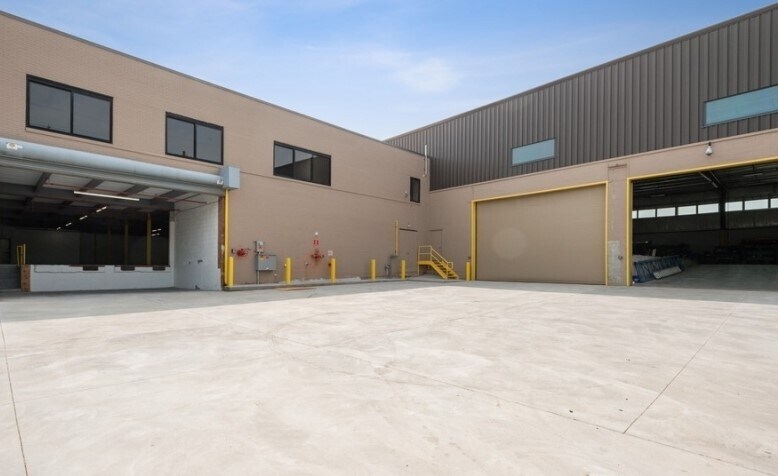 More Photos Of 6-8 Hoffman Pl, Hillside Warehouse For Lease