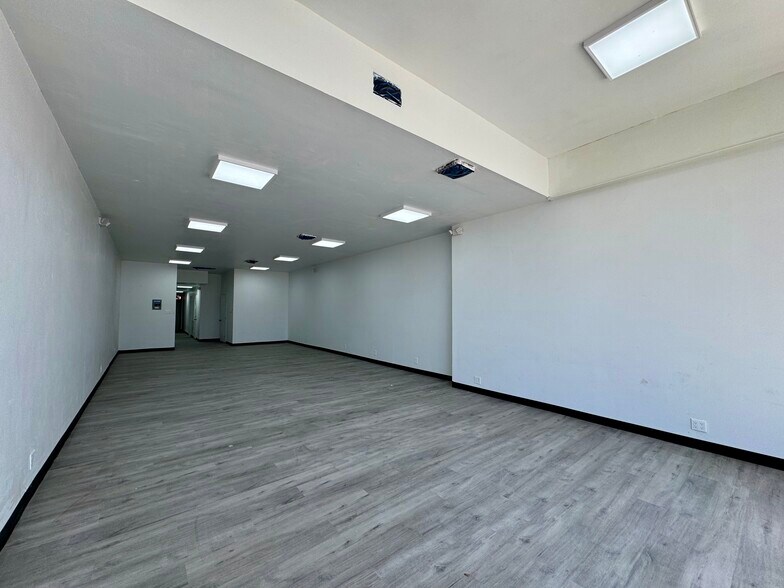 More Photos Of 4300 Crenshaw Blvd, Los Angeles Storefront Retail Office For Lease