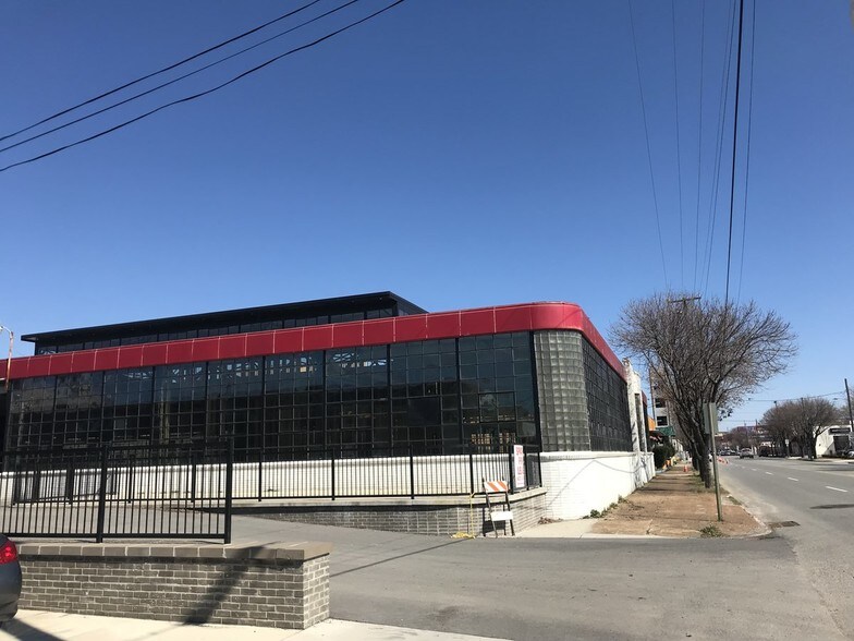 More Photos Of 1817 Broad St, Chattanooga General Retail For Lease