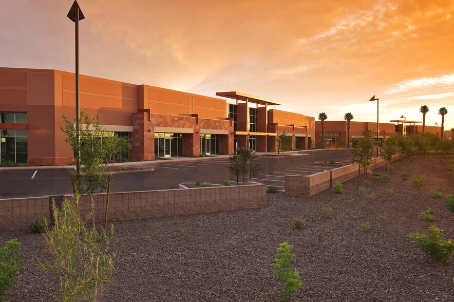 More Photos Of 2301 E Yeager Dr, Chandler Unknown For Lease