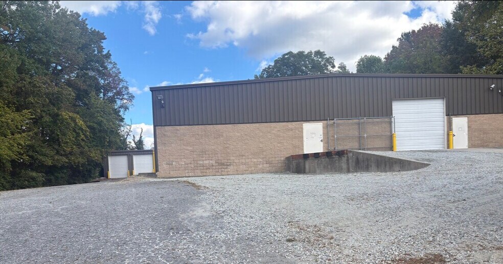 Primary Photo Of 2417 Binford St, Greensboro Warehouse For Lease