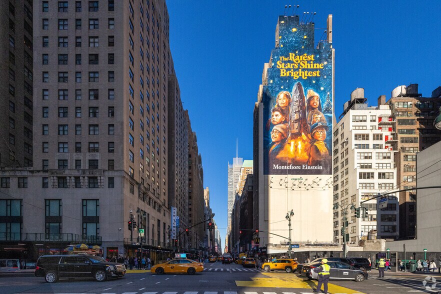 More Photos Of 494 Eighth Ave, New York Loft Creative Space For Lease