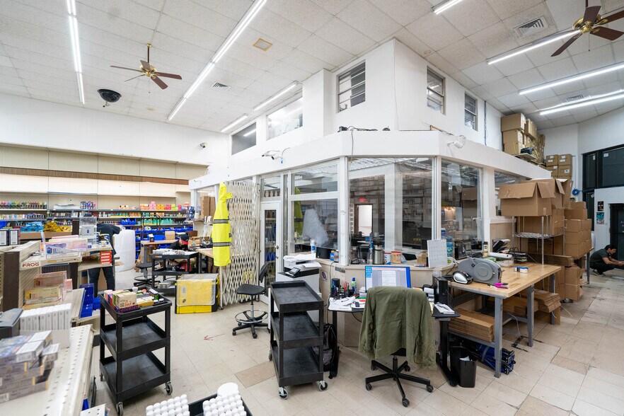 More Photos Of 3500 NW 17th Ave, Miami General Retail For Sale