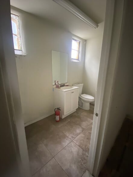 More Photos Of 423-427 S Bascom Ave, San Jose Unknown For Lease