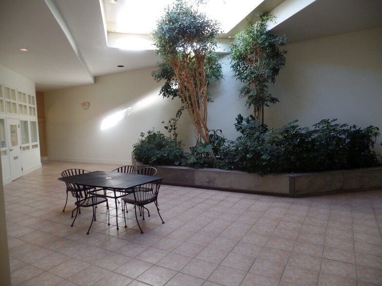 More Photos Of 838 S Main St, Salinas Office For Lease