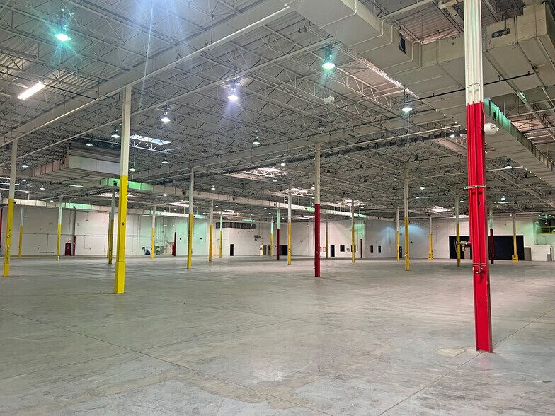 More Photos Of 111 Southchase Blvd, Fountain Inn Manufacturing For Lease