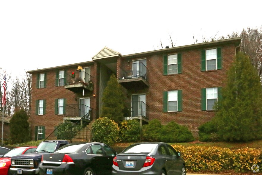 More Photos Of 3130 Saint Anthony Gardens Dr, Louisville Apartments For Sale