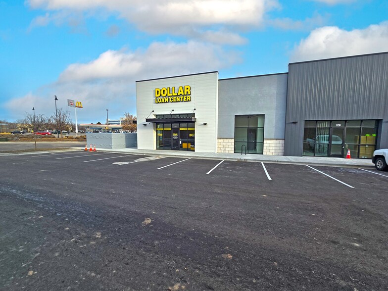 More Photos Of 1255 N Happy Valley Rd, Nampa Restaurant For Sale