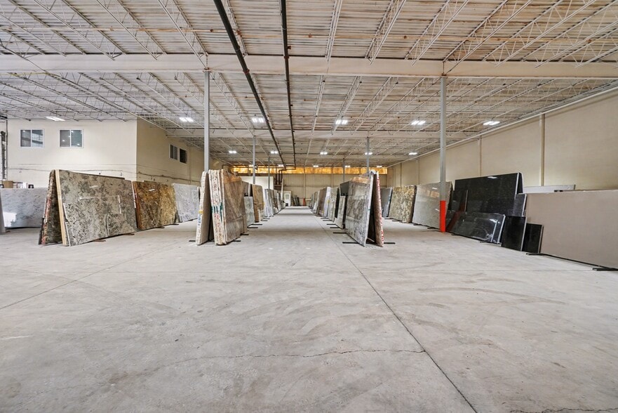 More Photos Of 101 S 17th St, Harrisburg Warehouse For Sale