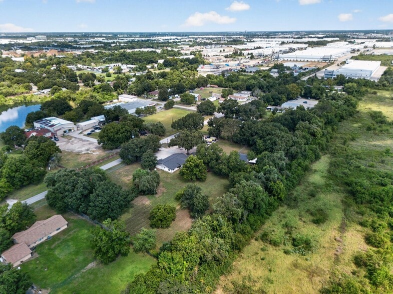 More Photos Of 9326 Kay Ln, Houston Office Residential For Sale