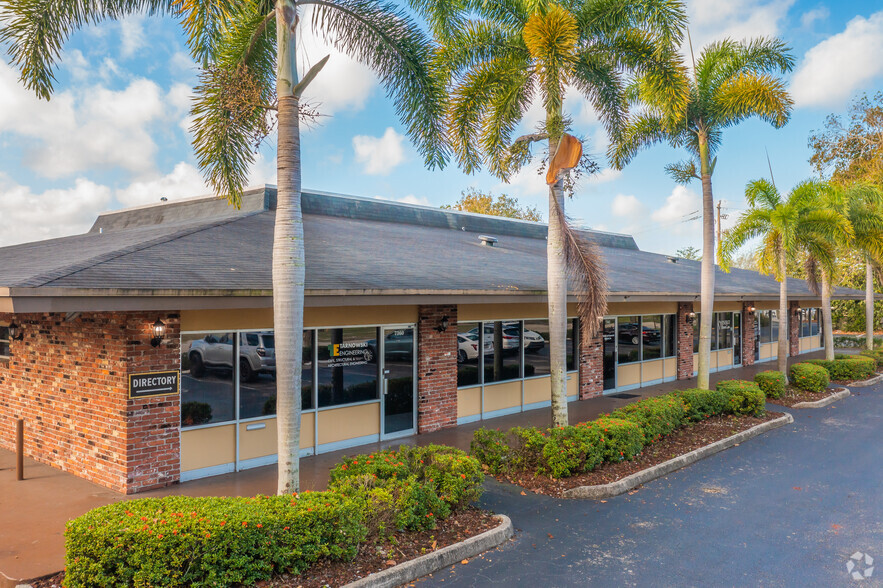 Primary Photo Of 7360-7380 NW 5th St, Plantation Office For Lease