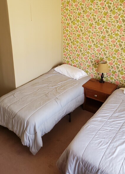 More Photos Of 400 W Victor Ave, Victor Hotel For Sale