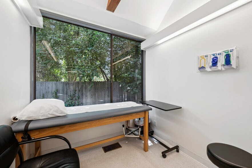 More Photos Of 864-868 2nd St, Santa Rosa Medical For Sale
