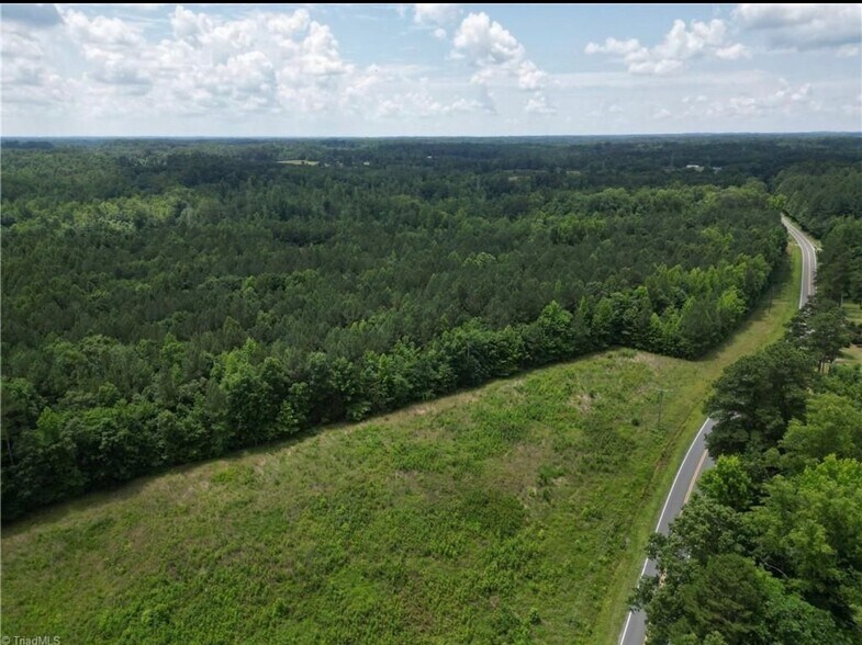 More Photos Of 4416 McConnell Rd, Mc Leansville Land For Lease