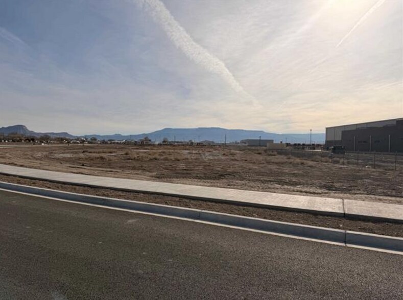 More Photos Of 2815 Grand Avenue, Grand Junction Land For Sale