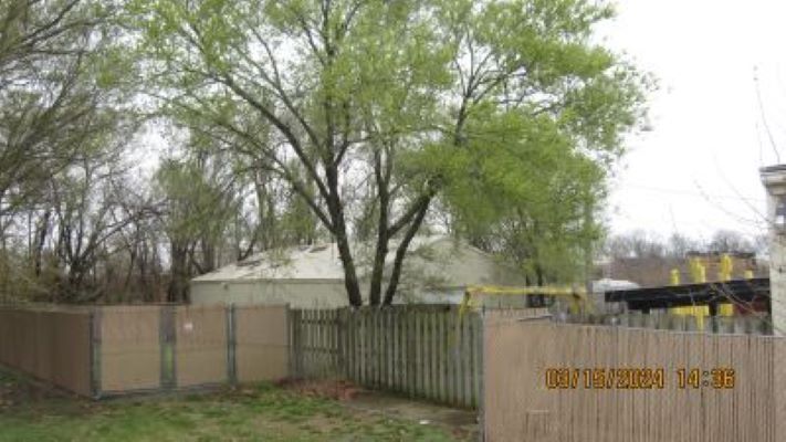 More Photos Of 2770 N Douglass St, Malden Storefront Retail Office For Sale