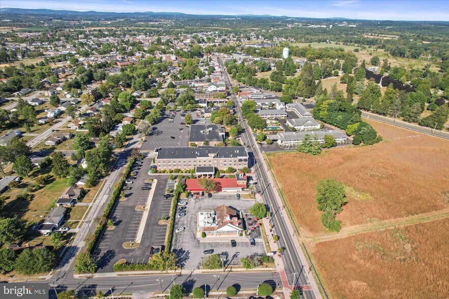 More Photos Of 425 Steinwehr Ave, Gettysburg Storefront Retail Office For Sale