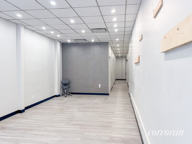 More Photos Of 202 7th Ave, Brooklyn Storefront Retail Residential For Lease