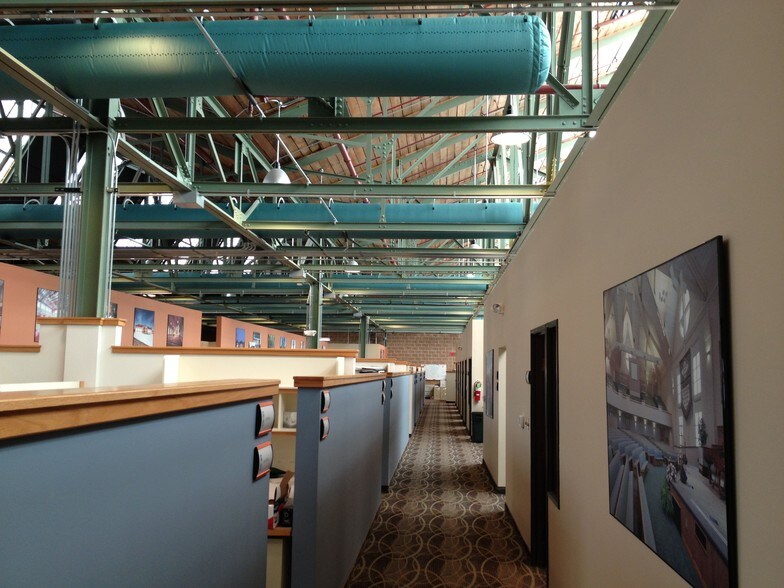 More Photos Of 740 May St, Lansing Office For Sale