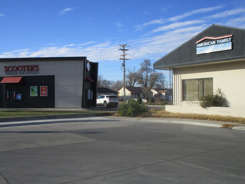 More Photos Of 605 E Kansas Ave, Garden City Office For Sale
