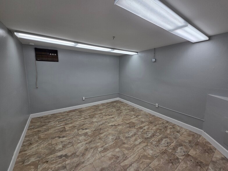 More Photos Of 2401 2411 2475 W Alameda Ave, Denver Freestanding For Sale