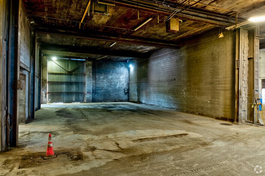 More Photos Of 735 Wangum Rd, Victor Warehouse For Sale